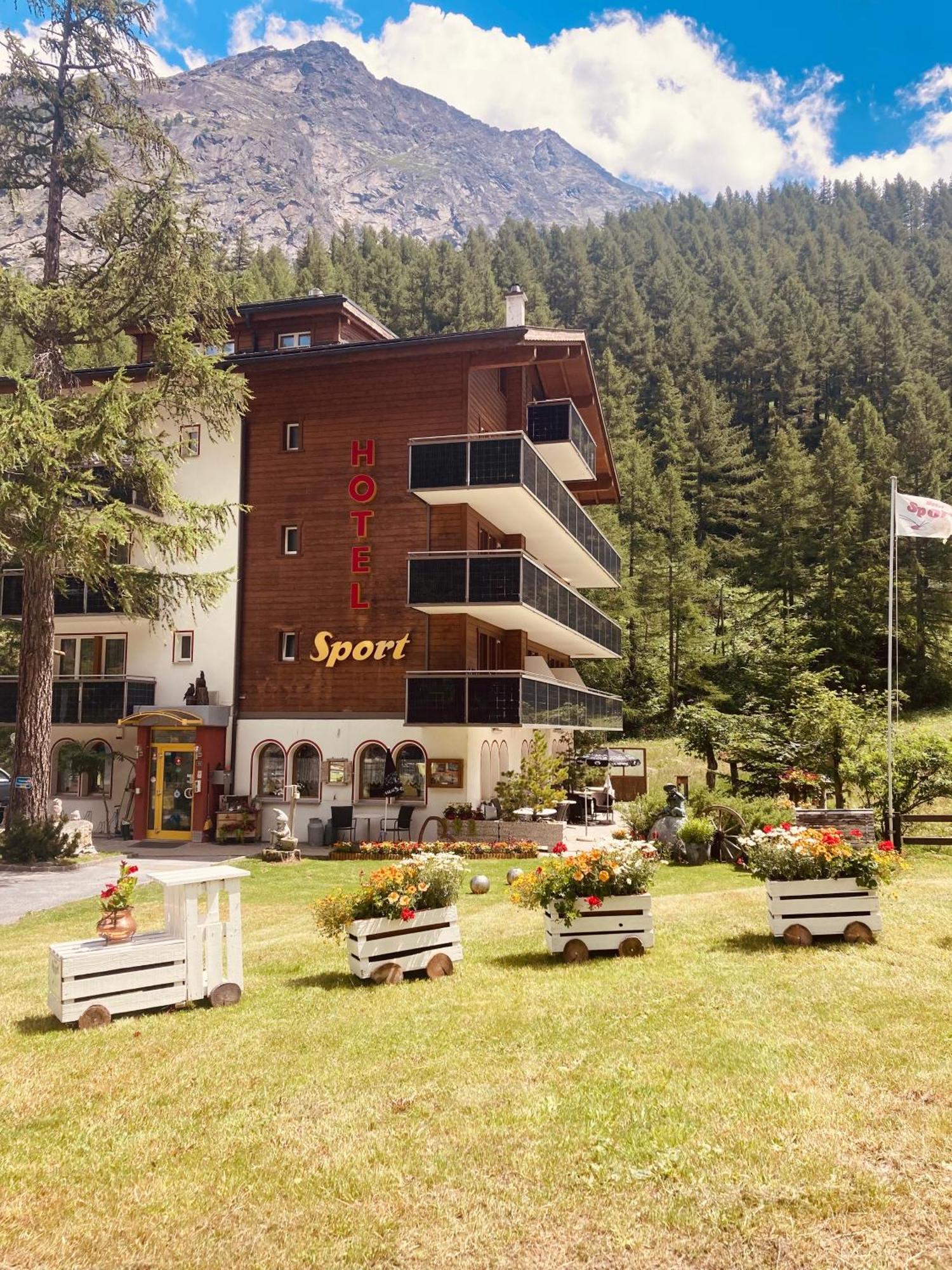 Ski-In/Ski-Out Hotel Sport ساس-الماغيل المظهر الخارجي الصورة